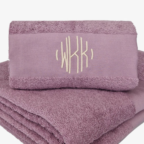 Lavendel håndklæde med navn